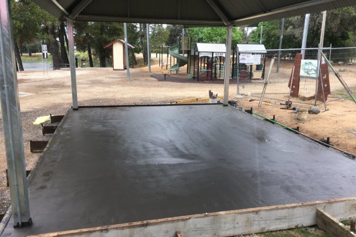 Beechworth Picnic Shelter